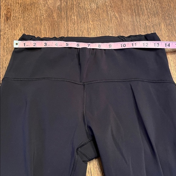 Lululemon Train Times 7/8 Pant Black Size 10 Mesh on Side of Calf - Picture 12 of 14